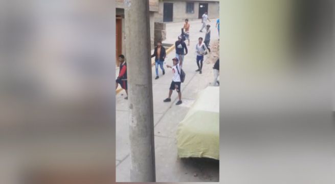 Pelea entre barristas causó pánico en Huamanga