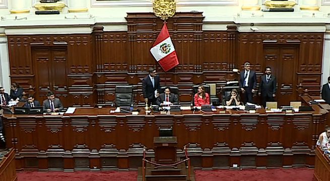 ¿Quiénes se perfilan para suceder a Daniel Salaverry en la presidencia del Congreso?