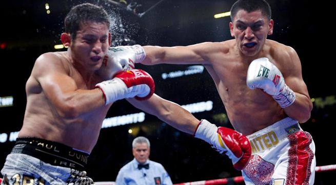 Boxeador termina noqueado de pie y luego de unos segundos se desploma [Video]