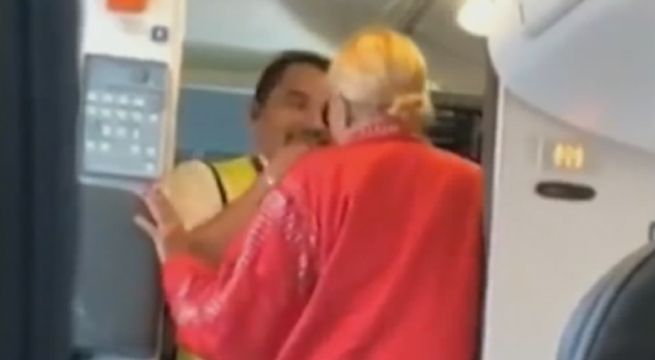 Válgame Dios: Laura Bozzo es echada de un vuelo rumbo a Acapulco