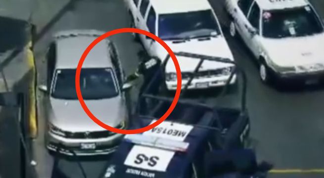 Capturan a peruanos que robaban tarjetas de cajeros automáticos en México