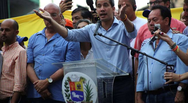 Líder opositor venezolano Guaidó pide investigar manejo de fondos para ayuda humanitaria a militares