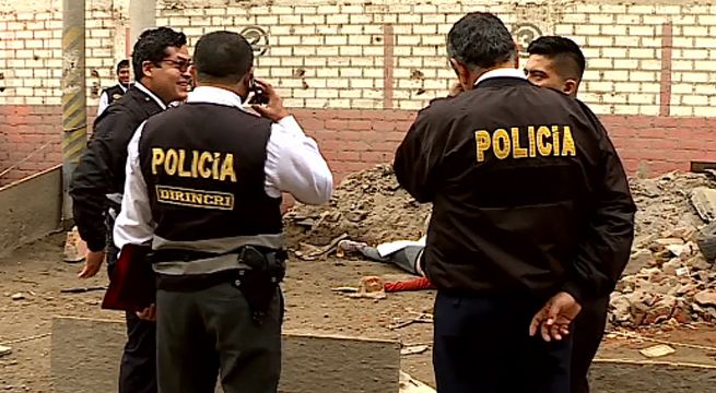 Hallan cuerpo sin vida de mujer en Villa El Salvador