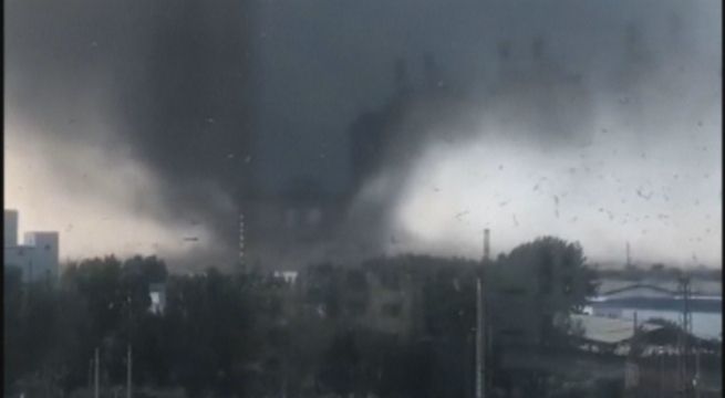 6 muertos y cientos de heridos por tornado en China