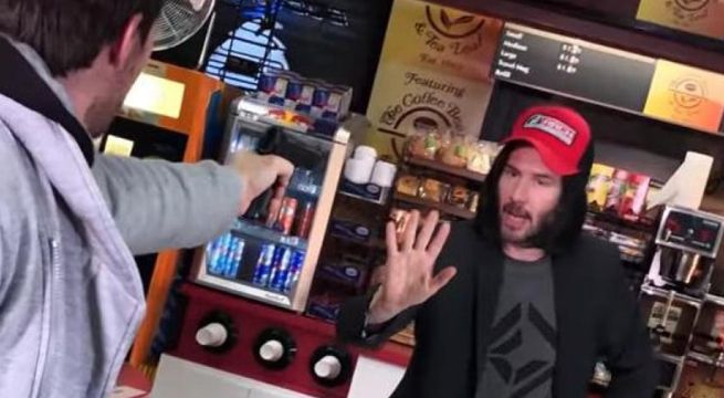 Keanu Reeves se enfrenta a ladrón para salvarle la vida a un joven y frustrar asalto