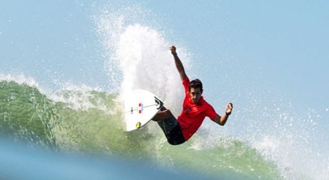 Lima 2019: el peruano Lucca Mesinas avanzó a las semifinales de surf