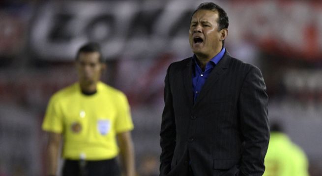 Juan Reynoso es una de las opciones para dirigir a este club de México