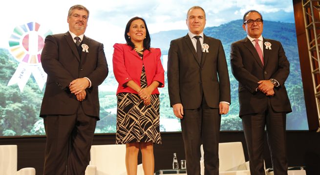 “Perú Sostenible” reunió a líderes y empresas para analizar propuestas para el desarrollo del país