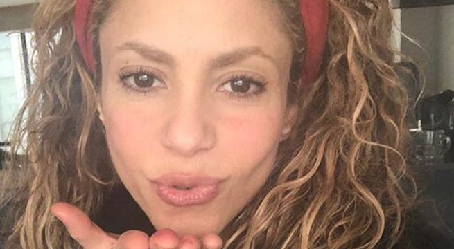 Se le cae el pantalón a Shakira y deja ver que no usa ropa interior