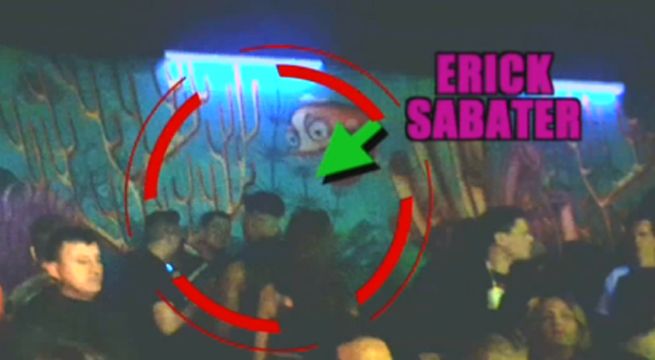 Erick Sabater ahogaba las penas con misteriosa mujer mientras Kevin Blow contaba su traición