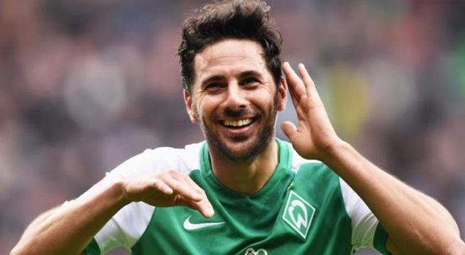 Claudio Pizarro cumplió 41 años y así lo saludaron en las redes sociales