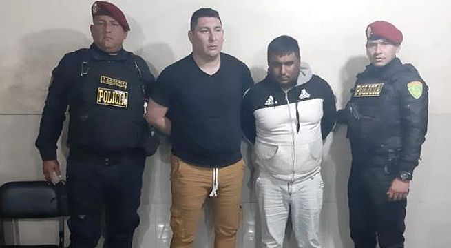 Policía es grabado robando y minutos después es detenido por sus colegas [Video]
