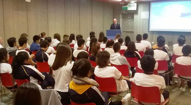 Ofrecerán becas de pregrado y posgrado para estudiar en el extranjero