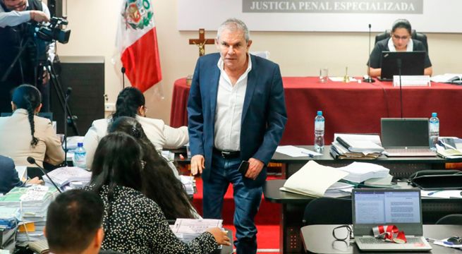 Hijo de Castañeda Lossio: 