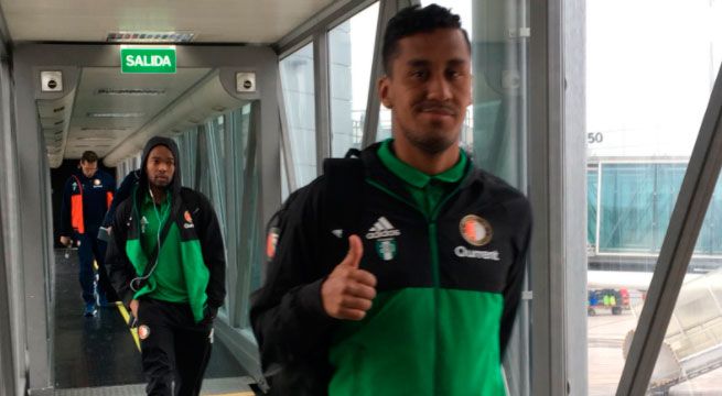 La reacción de Renato Tapia tras ser suplente en victoria del Feyenoord