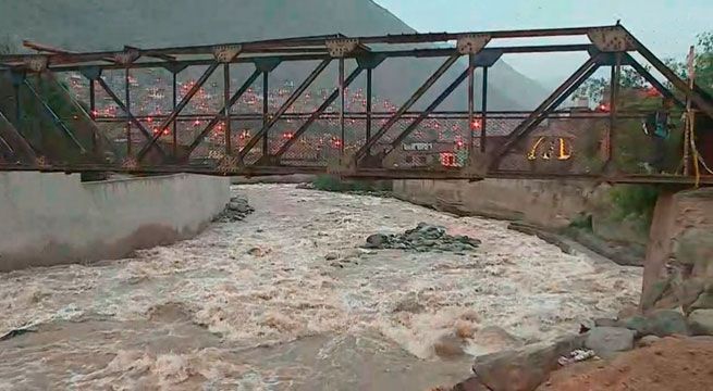 Chosica: Lluvias en la capital generan alarma ante posible huaico