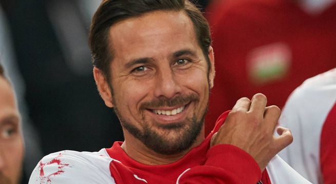 Claudio Pizarro compartió mensaje por el Día de la Mujer 