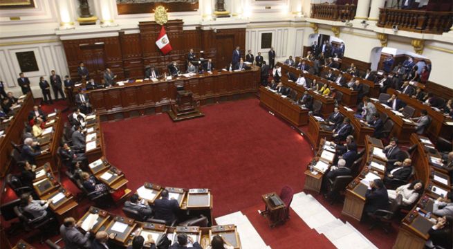Pleno del Congreso debate hoy admisión de moción de vacancia presidencial