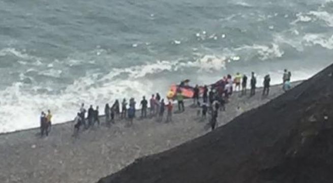 Aeronave cae a la playa durante exhibición aérea en la Costa Verde