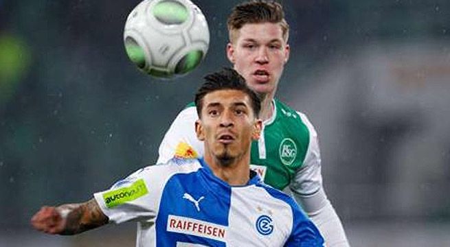 No fue tomado en cuenta por Gareca, juega en Europa y anotó el último fin de semana