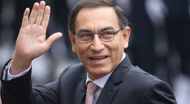 Martín Vizcarra arribó a Lima procedente de Canadá