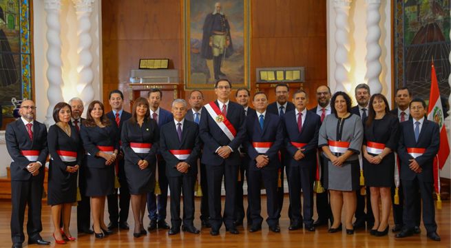 Martín Vizcarra juramentó a los integrantes de su nuevo Gabinete Ministerial