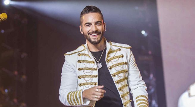 Anciana sorprende al corear 'Felices los 4' de Maluma