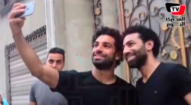 YouTube: Mohamed Salah y su doble causaron revuelo en las calles de Egipto