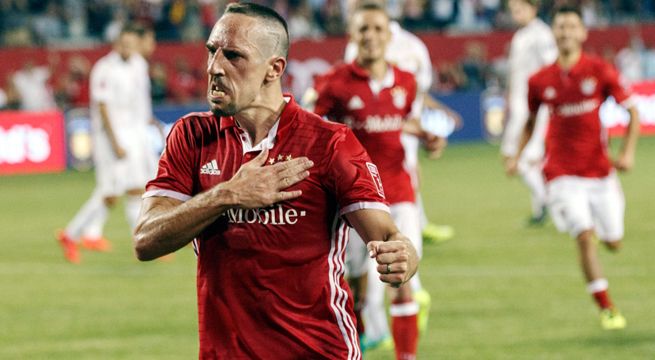 Franck Ribery renovó por una temporada más con el Bayern Múnich