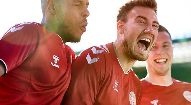 Rusia 2018: Dinamarca presentó camiseta oficial para la Copa del Mundo