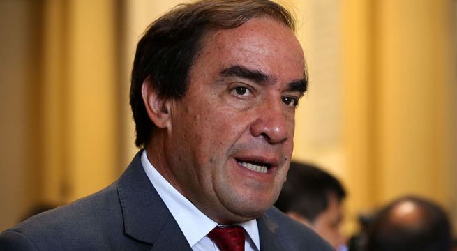 Yonhy Lescano evalúa presentar moción de censura contra Luis Galarreta