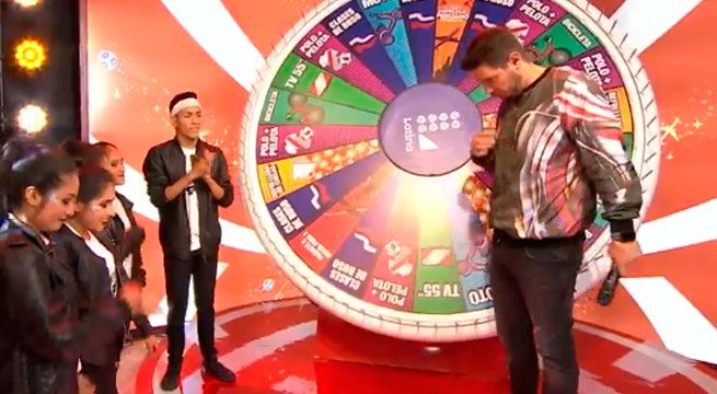 El Último Hincha Peruano en Rusia: grupo de jóvenes tentó la suerte en la ruleta