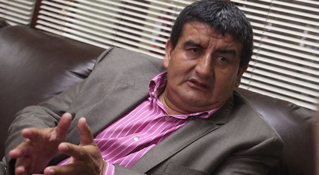 Gobernador de Lambayeque pidió vacaciones para asistir a Rusia 2018