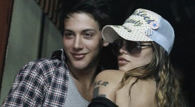 Angie Jibaja contó la oscura circunstancia en la que conoció a Jean Paul Santamaría