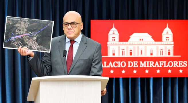 Gobierno venezolano afirma que diputado ayudó al autor del atentado, oposición denuncia coerción