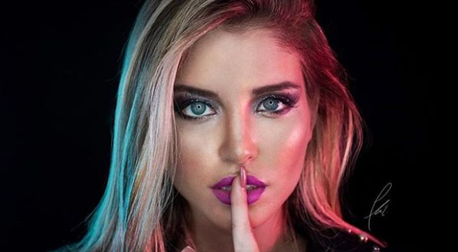 Flavia Laos causa conmoción en las redes tras grabarse al salir de la ducha