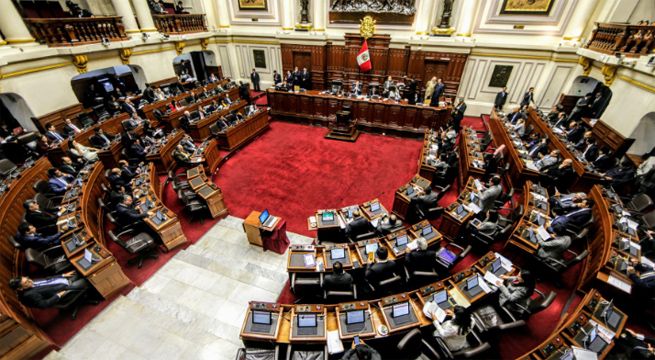 Congreso de la República: Aprueban no reelección inmediata de congresistas