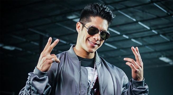 Chyno Miranda llora de alegría al enterarse que se convertirá en padre