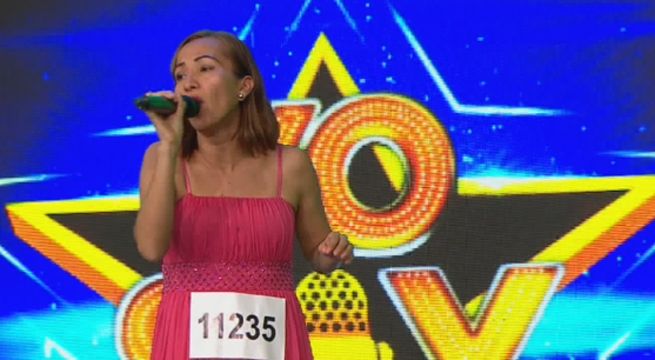 La imitadora de Rocío Durcal nos regaló este tema del recuerdo