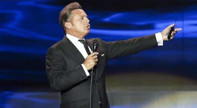 ¿Estaba ebrio?: Luis Miguel es abucheado por sus fans durante su último concierto