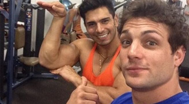 Rafael Cardozo y Nicola Porcella aparecieron desnudos en una transmisión en vivo