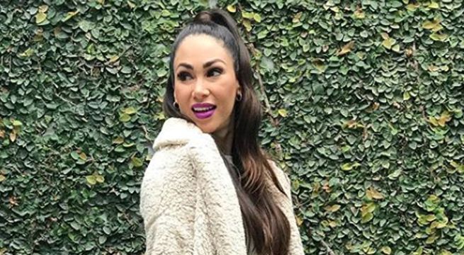Melissa Loza se muestra muy emocionada en la graduación de su hija