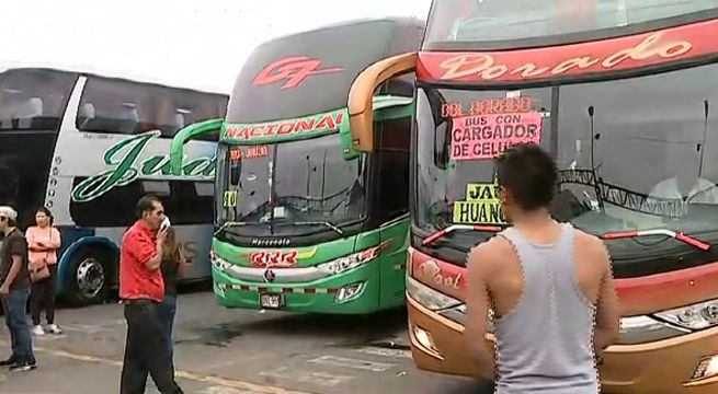 Precio de pasajes se incrementa en terminal de Yerbateros por Año Nuevo