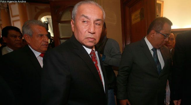 Chávarry sobre sus fotos: “Es una coincidencia, pues yo vengo a trabajar los fines de semana”