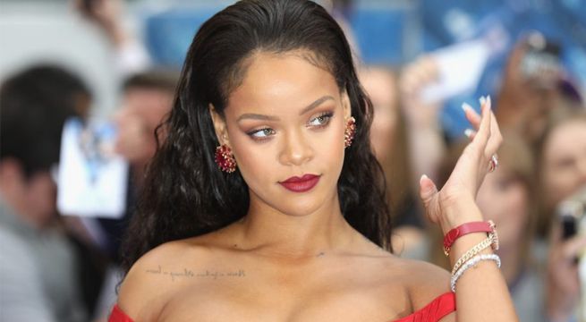 Rihanna eleva la temperatura luciendo una sexy lencería en su Instagram