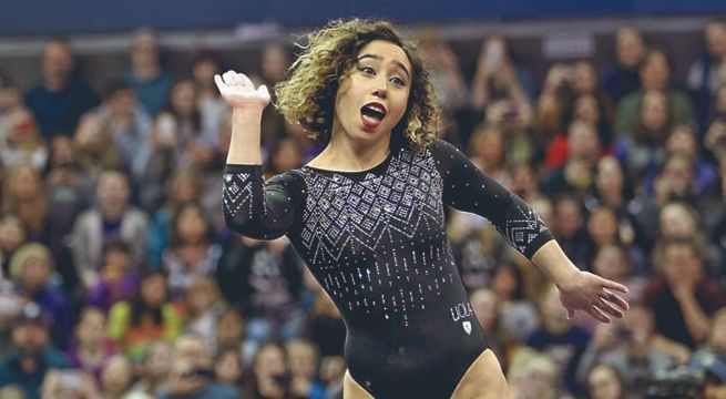 Gimnasta vuelve a sorprender al mundo con otro diez perfecto en menos de un mes (Video)