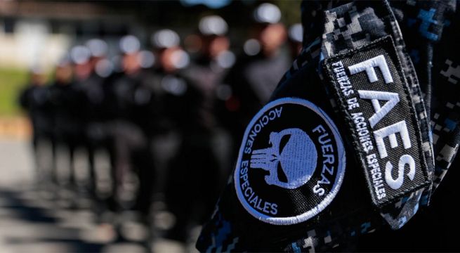 Venezuela: policía bolivariana golpeó brutalmente a periodista de Polonia