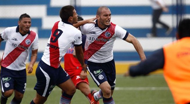 Deportivo Municipal y Colón de Santa Fe miden fuerzas en la Copa Sudamericana