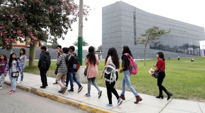 Cancelarían licencia a universidades que no sancionen acoso sexual