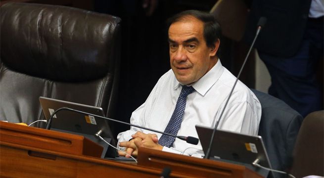 Comisión de Ética debate informe que recomienda suspender a Yonhy Lescano por 120 días